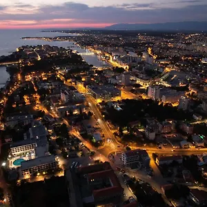 Kolovare 4*, Zadar Croácia