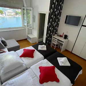 https://accommodation-jarula.hotelinzadar.com