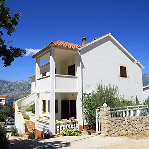 apartments-kondric.hotelinzadar.com/